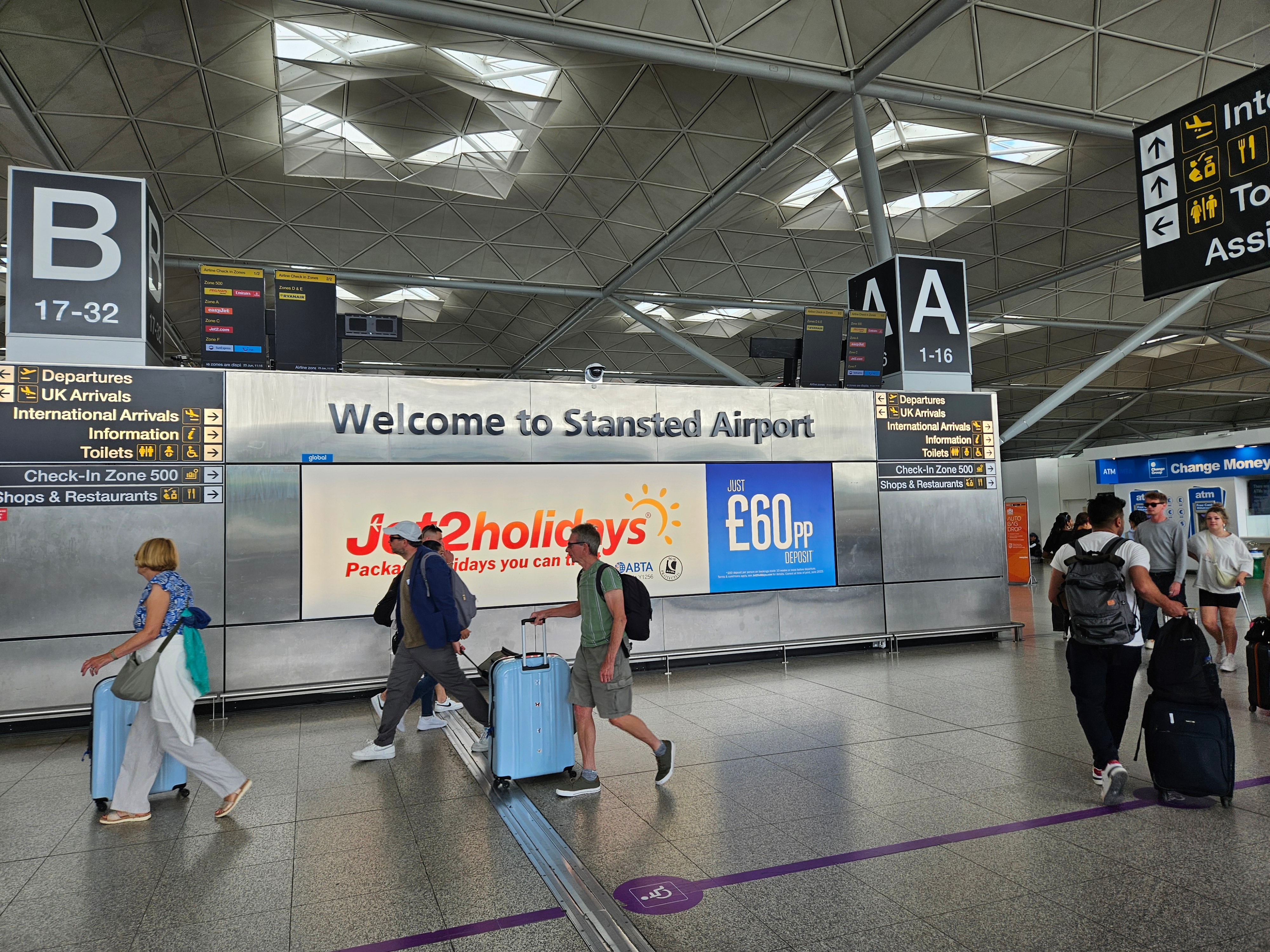 Taxi to Stansted Airport 